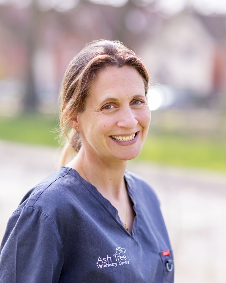 Poppy Tunstill BVetMed(Hons) MRCVS